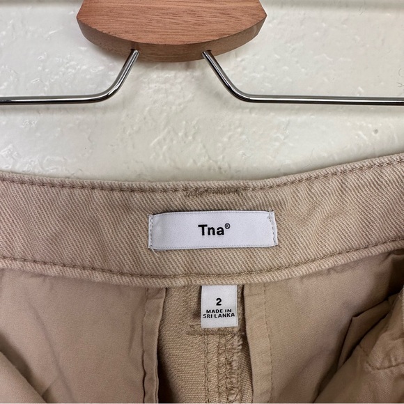 Aritzia TNA Troop Cargo Utility Pant in Khaki Size 2 - Picture 7 of 11